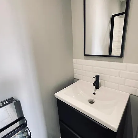 Charming Functional In Lejlighed Toulouse